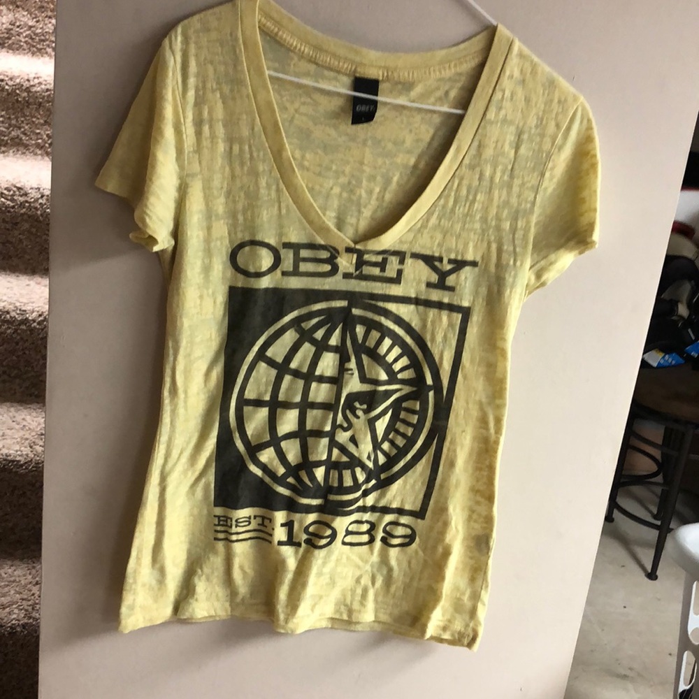 Sheer yellow obey T-shirt size L